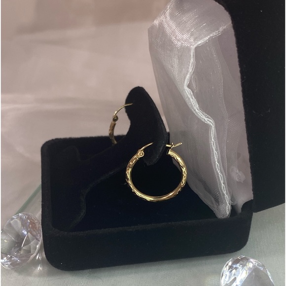 14K YELLOW GOLD etched hoop earrings REAL GOLD - Picture 4 of 14